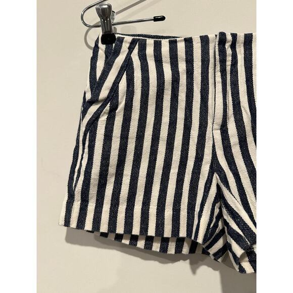 Banana Republic Size 00 Petite Mid Rise Chino Shorts Beach Striped Black White - Picture 3 of 13